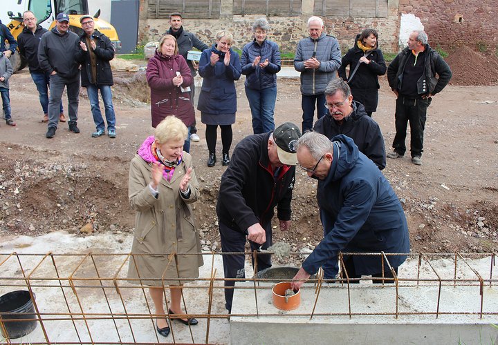 Der Hortneubau in Hermsdorf (hier bei der Grundsteinlegung) ist eines der Groß-Projekte im doppelten Haushaltsjahr 2024/2025.