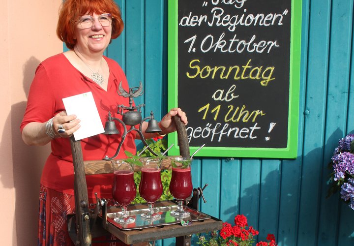 Ursula E. Duchrow-Buhr erwartet ihre Gäste zum Tag der Regionen am 1. Oktober im Holunderkontor. 