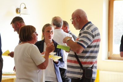 Menschen im Gespräch
